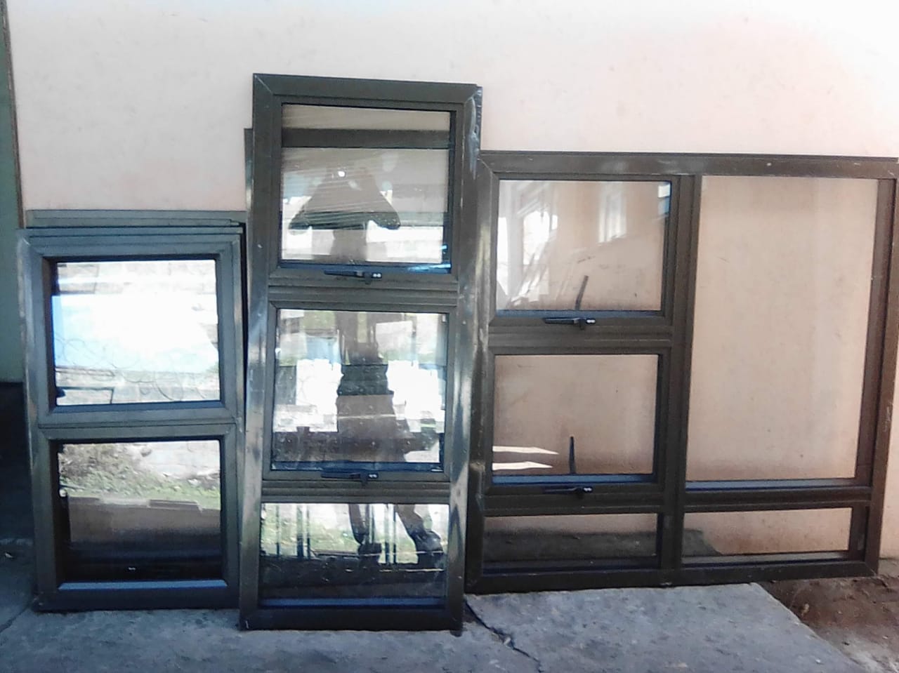 Window-09